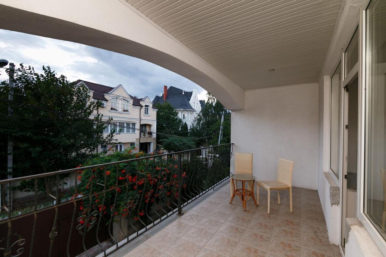 Hotel Ezio Kisinyov Kültér fotó
