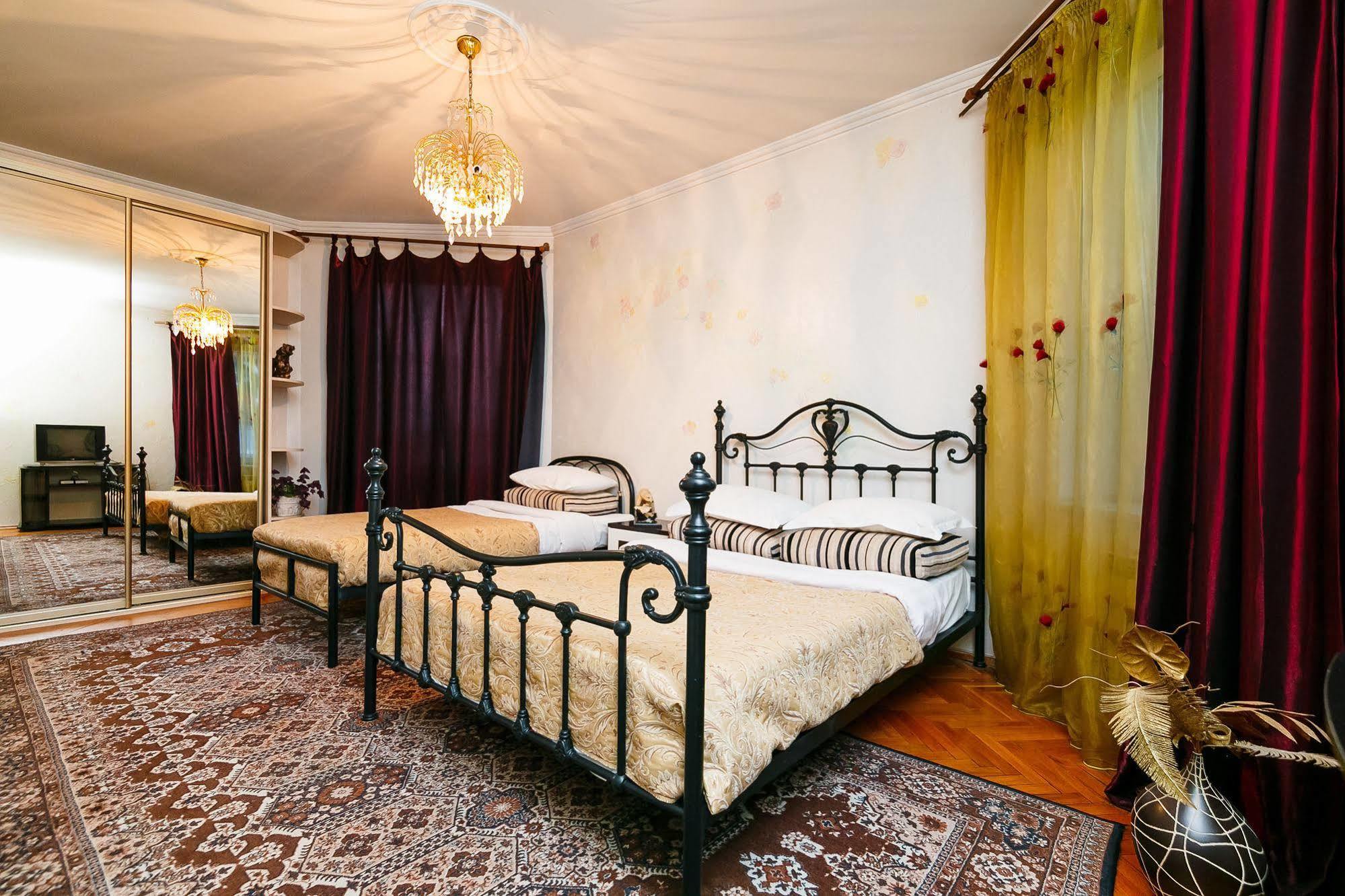 Hotel Ezio Kisinyov Kültér fotó