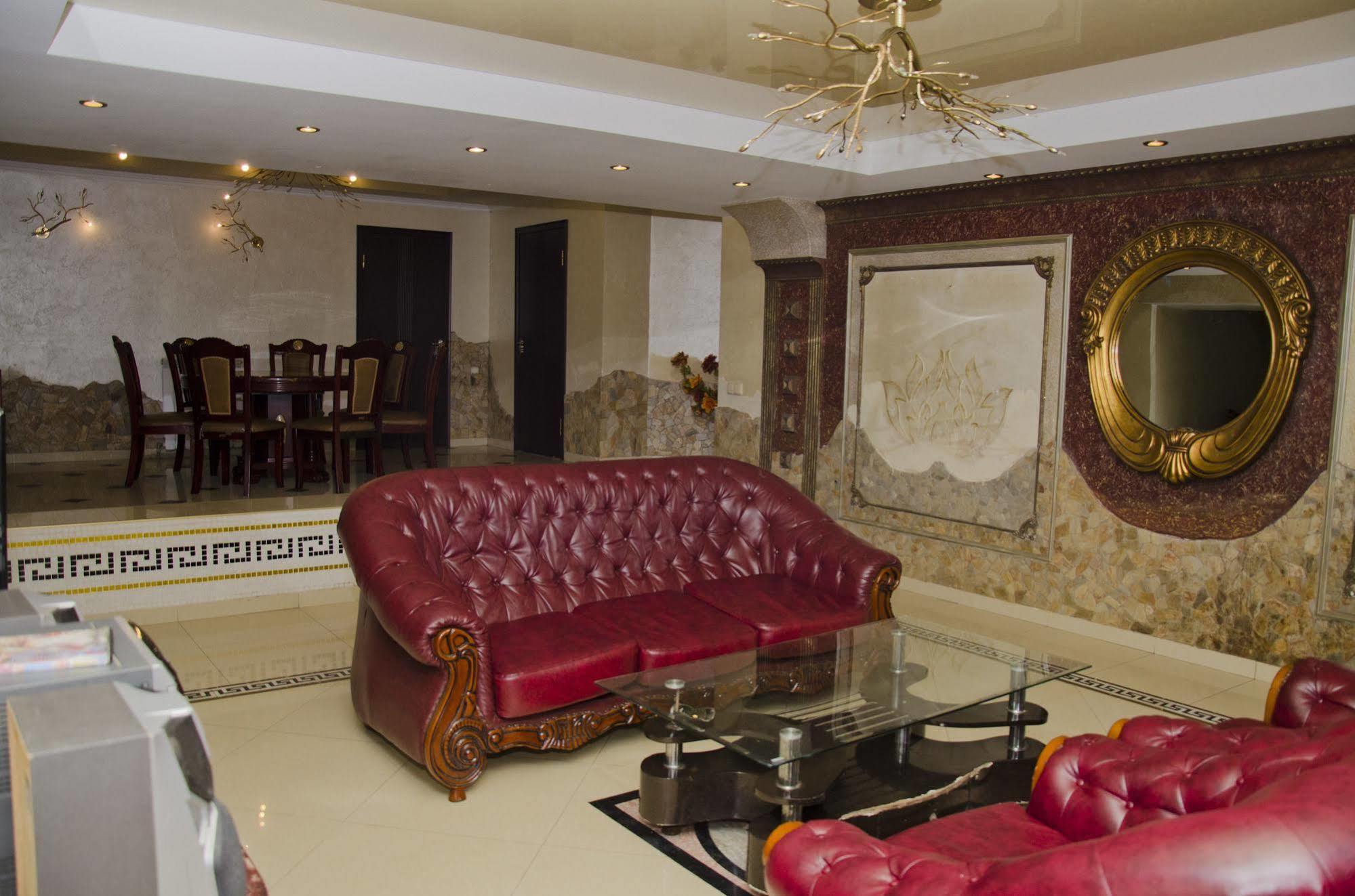 Hotel Ezio Kisinyov Kültér fotó